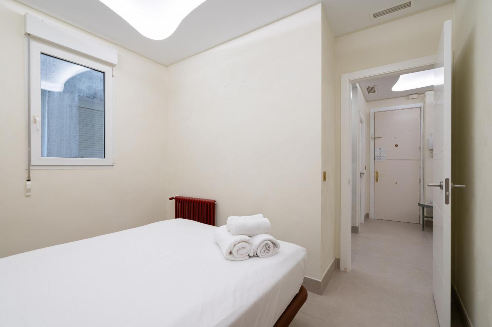 Apartamento Exclusivo En El Retiro Metro Ibiza Alquiler Temporal มาดริด ภายนอก รูปภาพ