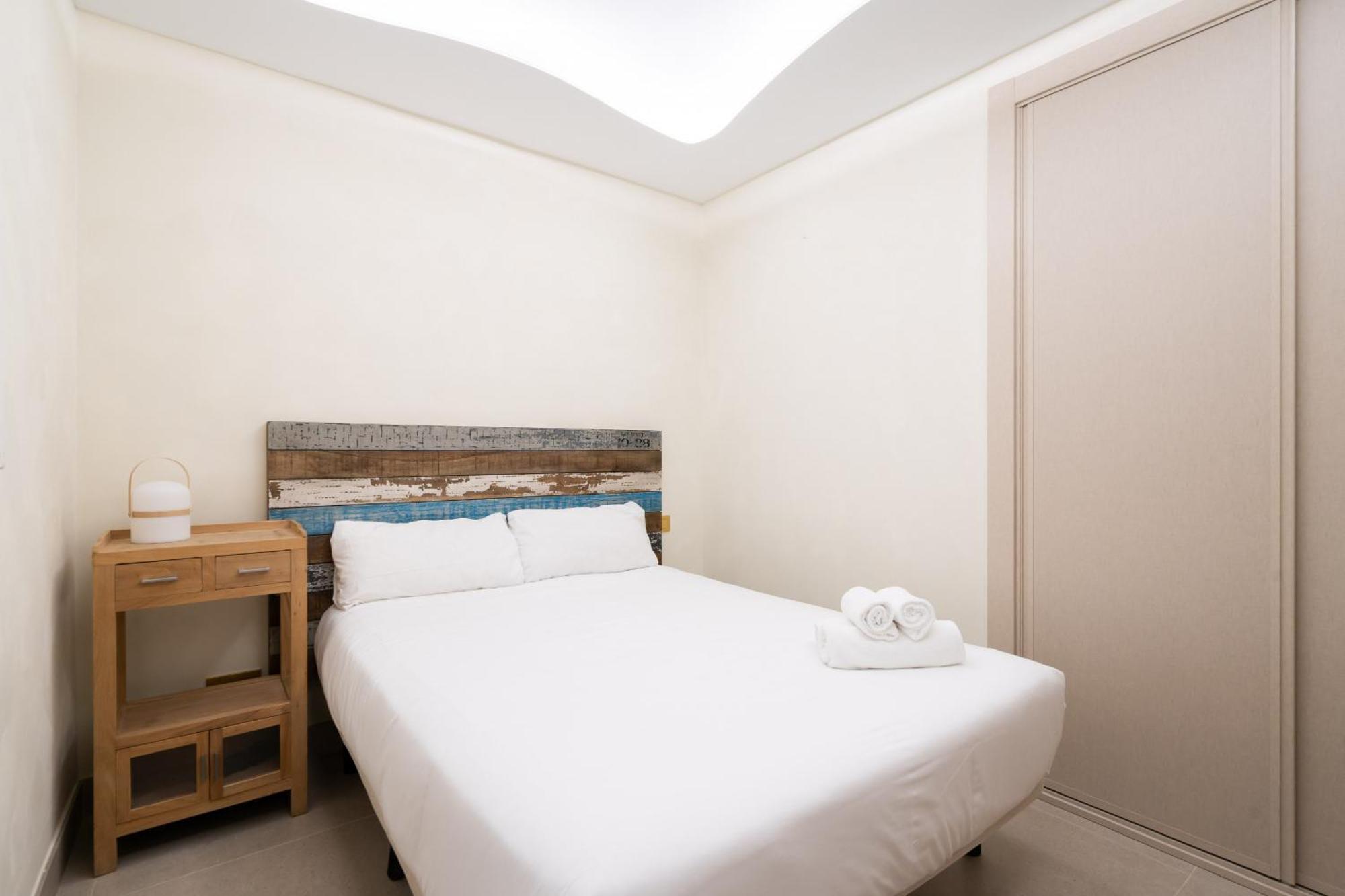 Apartamento Exclusivo En El Retiro Metro Ibiza Alquiler Temporal มาดริด ภายนอก รูปภาพ